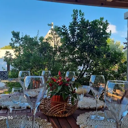 Trullo I Melograni *